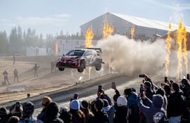 Elfyn Rhys Evans (37 años) lidera el Mundial de Rally, al que le queda una sola prueba,la de Cerdeña (1-4 de octubre).