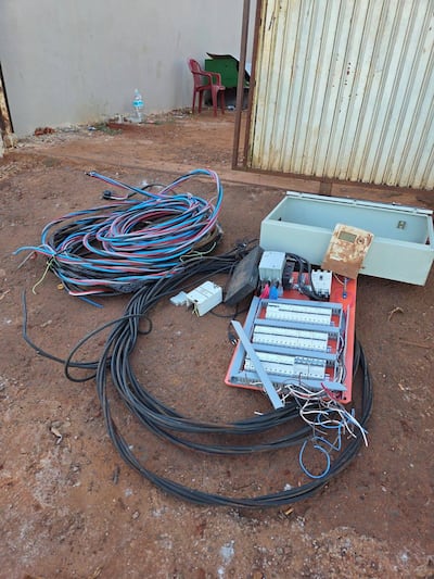 Equipos encontrados por ANDE en la intervención a la criptominera.