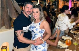 Óscar Nenecho Rodríguez (ANR-HC), intendente de Asunción y la senadora colorada cartista Lizarella Valiente. (archivo).