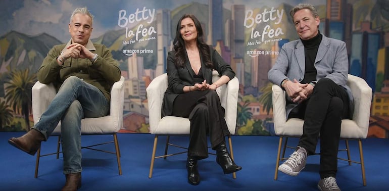 De izquierda a derecha, a Jorge Enrique Abello, Ana María Orozco y Patrick Delmas.