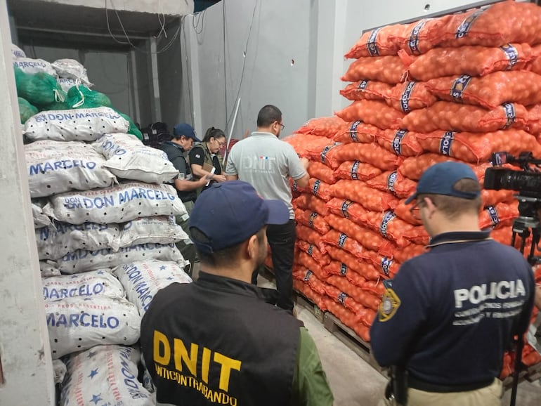 Controles conjuntos de DNIT, Senave y Delitos Económicos apuntan a garantizar la trazabilidad de frutas y verduras