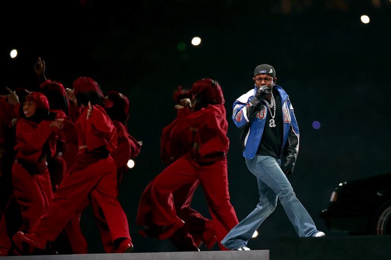 Kendrick Lamar se apoderó del medio tiempo del Super Bowl