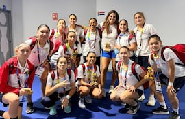Las chicas del futsal le dieron la medalla de plata al Team Paraguay. Los muchachos el bronce.