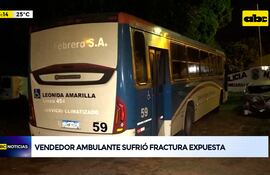 Video: Vendedor ambulante sufrió fractura expuesta