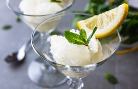 Sorbete de limón al cava.