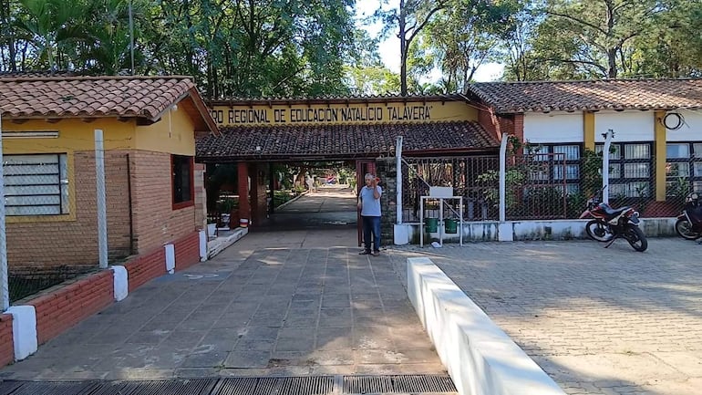 Centro Regional de Educación Natalicio Talavera (CRENT).