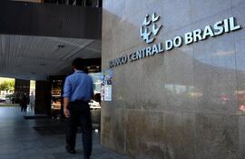 Banco Central brasileño prepara nuevo recorte de tasas. (archivo)