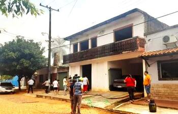 Incendio deja una persona con discapacidad herida con quemaduras en Yaguarón.