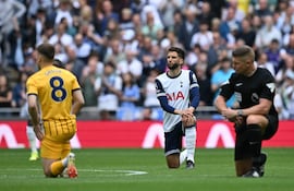 Rodrigo Bentancur (28 años, centro), estará fuera de las canchas durante tres meses.
