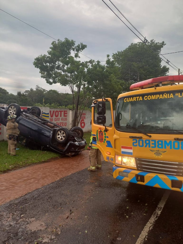 Accidente de tránsito sobre la avenida Las Residentas de Luque.