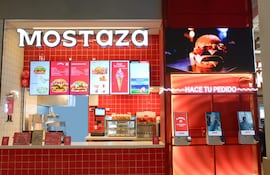 Mostaza se suma a las opciones gastronómicas del Shopping París, en Ciudad del Este.