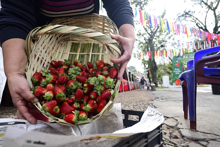 La Expofrutilla arrancó en el año 2000 pero sus orígenes se remontan a medio siglo atrás.