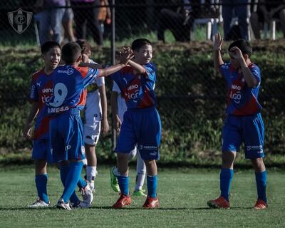 Los azulgranas golearon 7-0 en Parque
