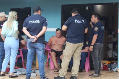 Durante el allanamiento se detuvo a Roberto Martínez Insfrán, presunto autor de varios asaltos.