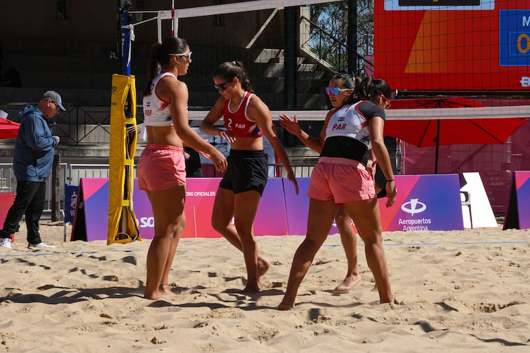 Las chicas del vóley buscan su pase a la final.