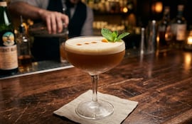 Fernet sour, imagen ilustrativa, generada con IA.