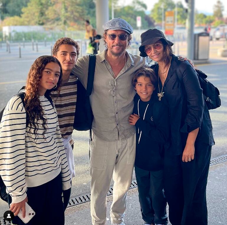 Matthew Mcconaughey y sus hijos.