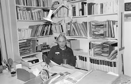 Edgar Morin en 1975 en París. Foto: Georges Pavunic.