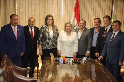 Senadores electos  de Fuerza Republicana (FR) negociarán la mesa directiva  con la multibancada.