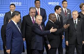 La última cumbre BRICS se realizó en Kazán, Rusia. Estuvieron entre otros: el presidente chino, Xi Jinping; el ruso, Vladimir Putin (centro); el sudafricano Cyril Ramaphosa, y el gobernante turco, Recep Tayyip Erdogan (d).