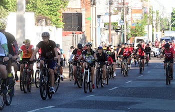Como cada año, el paseo en biciclita reunió a un gran grupo de ciclistas.