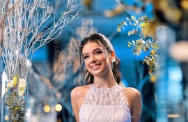 Divina. Luciana Gelay Moreno en su fiesta de quince años.