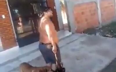 Imagen compartida por Defensa Animal sobre el hombre que degolló a un perro.