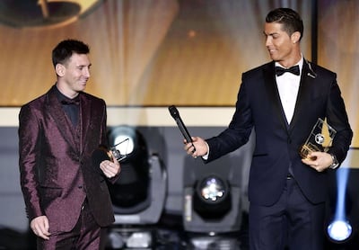 Lionel Messi (izquierda) y Cristiano Ronaldo, leyendas del fútbol.