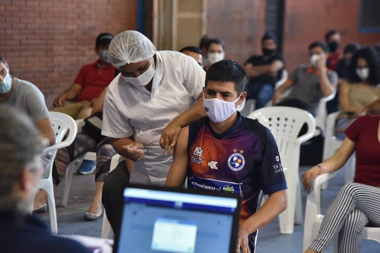 últimos días de vacunación con segundas dosis.