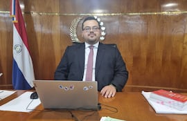 Francisco Acevedo, juez penal de Garantías que se opuso al sobreseimiento definitivo del extitular de la Essap Ludovico Sarubbi y otros procesados por supuesta lesión de confianza.