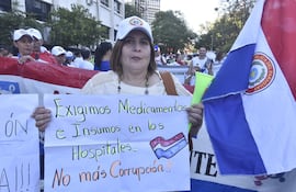 Manifestación de profesionales de la enfermería frente al Ministerio de Salud, la semana pasada.
