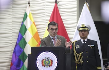 El presidente de Bolivia, Rodrigo Paz, habla durante un evento, en la Procuraduría General del Estado, en El Alto (Bolivia).