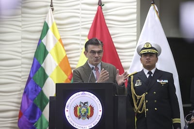 El presidente de Bolivia, Rodrigo Paz, habla durante un evento, en la Procuraduría General del Estado, en El Alto (Bolivia).