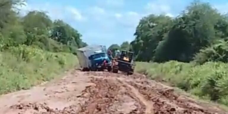 Así se encuentra el camino que parte desde la ruta Bioceánica.