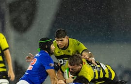 Sexta caída de Yacaré XV, esta vez contra Peñarol de Uruguay.