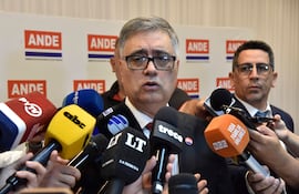 Acto de posición del nuevo presidente de la ANDE central.