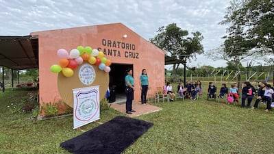 Las clases comenzaron en el oratorio de la Santa Cruz, debido a que no repararon el edificio donde funciona la escuela y colegio.
