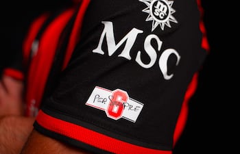 El Milan homenajeará a su histórico capitán Franco Baresi, que falleció el pasado 31 de julio a los 66 años, con un parche conmemorativo con el mensaje "6 per sempre" (6 para siempre), que lucirán todos los equipos del club durante la temporada 2026-27.