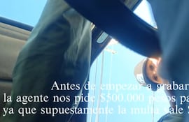 Turistas grabaron a una PMT pidiendo coima en Asunción