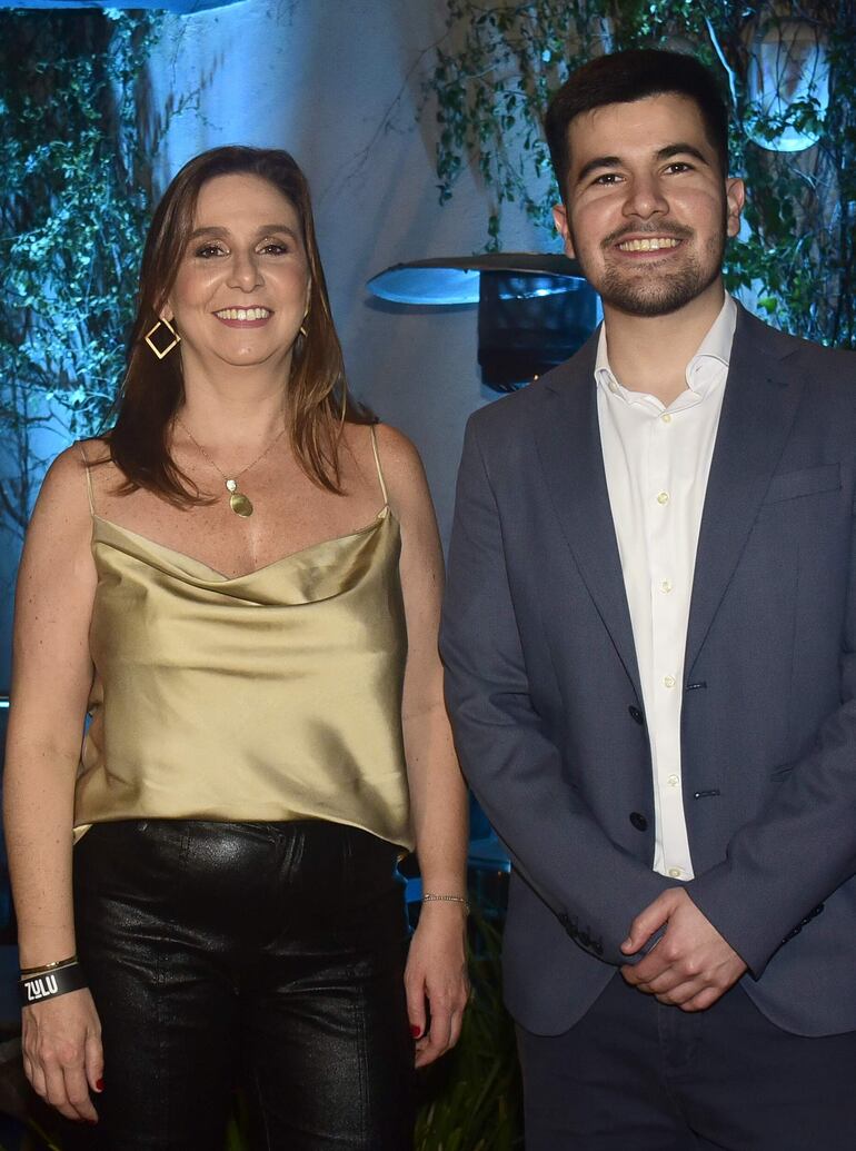 Patricia Prego   y Joshua Benítez.