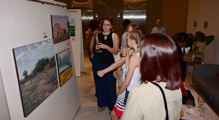 La exposición fue impartida por la Academia de arte clásico en América Latina “Natasha Kroshko”. 