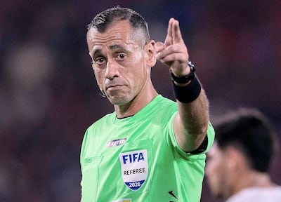 Juan Gabriel Benítez Mareco (43 años) dirigirá el jueves el partido entre Estudiantes y Flamengo, en La Plata.
