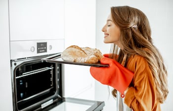¿Por qué el pan recién horneado huele tan bien?