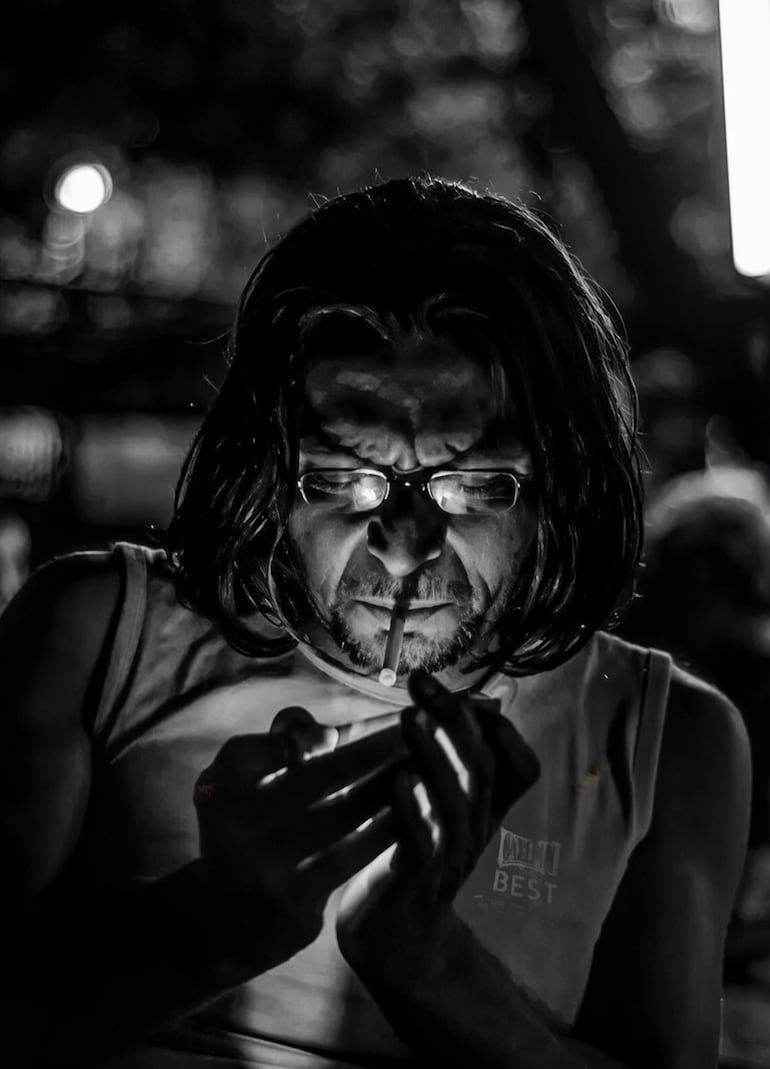 Julio Benegas en El Rubio. Versión en blanco y negro de la fotografía original a color de Dani González