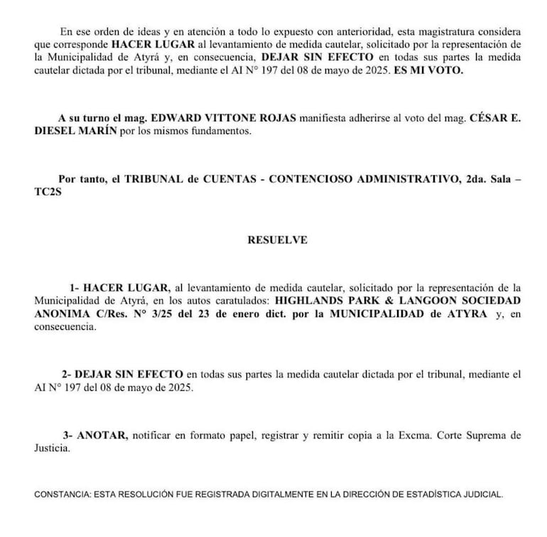Documento oficial con texto detallado de resolución judicial sobre medida cautelar, sin personas visibles.