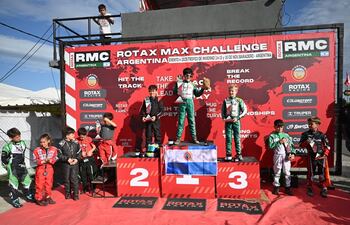 Tony Pugliesi subió a lo más alto del podio en Baradero, representando dignamente a Paraguay.