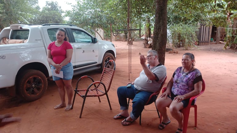 La esposa y los padres del secuestrado Almir De Brum.