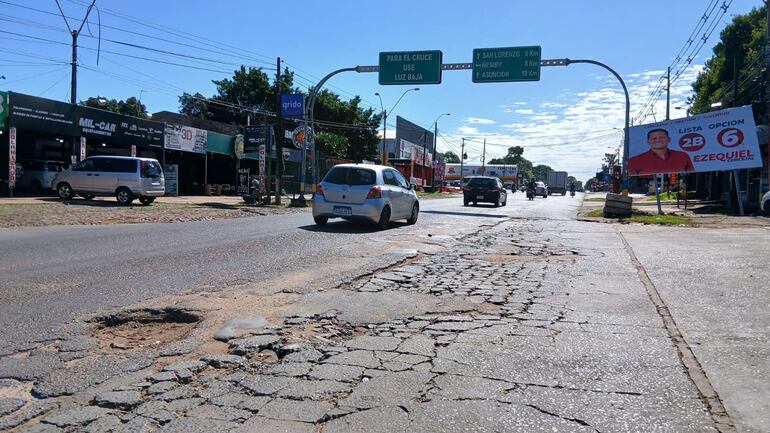 Ruta D027 sigue en estado crítico pese a millonaria adjudicación del MOPC