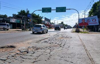 La ruta D 027 sigue en pésimo estado a pesar de que el Ministerio de Obras Públicas y Comunicaciones (MOPC) haya hecho una adjudicación millonaria.
