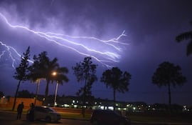 Tormenta eléctrica en territorio paraguayo.